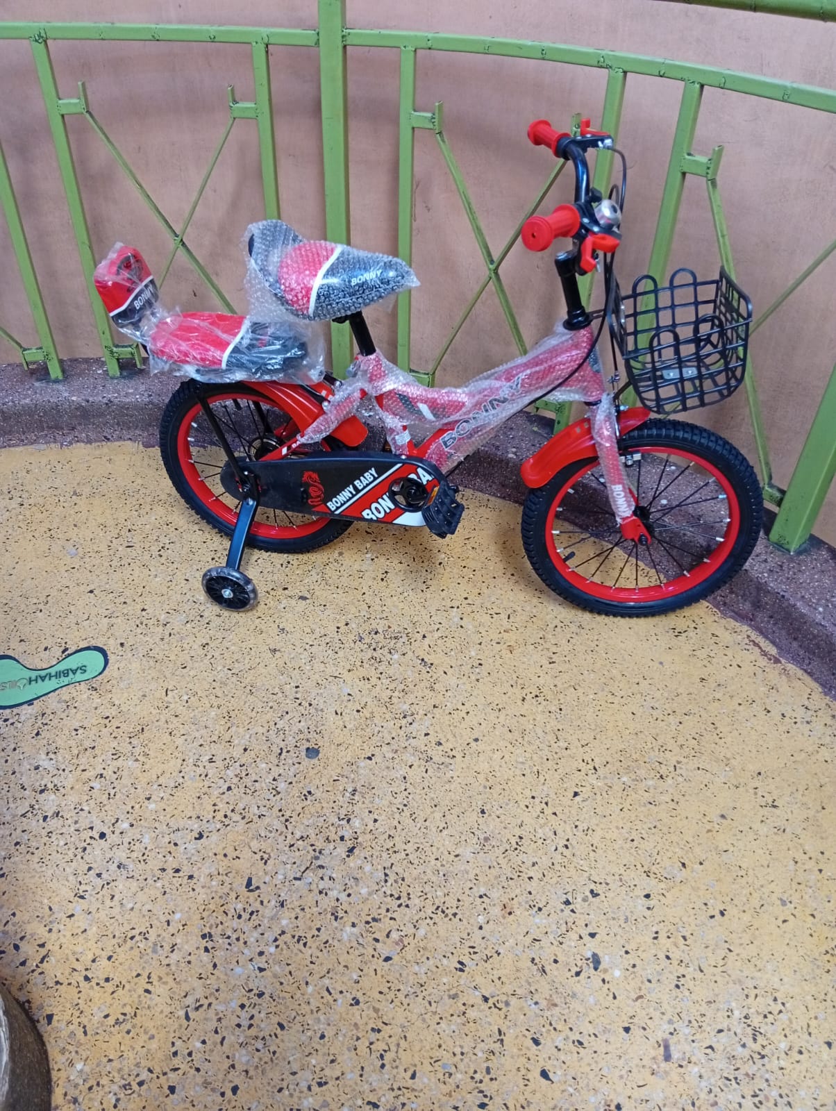 Kid’s Bicycle Size 16 Strong Frame With Support Wheel