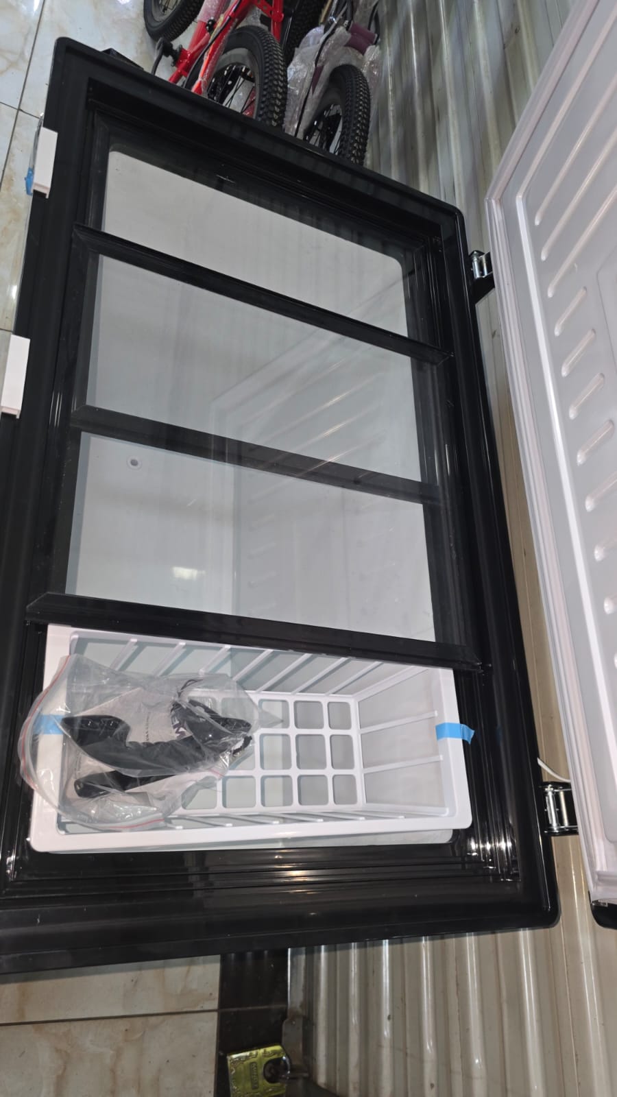 Premier PM-200CF 200L Chest Deep Freezer with Sliding Glass Top 110W Energy Saving Display Freezer