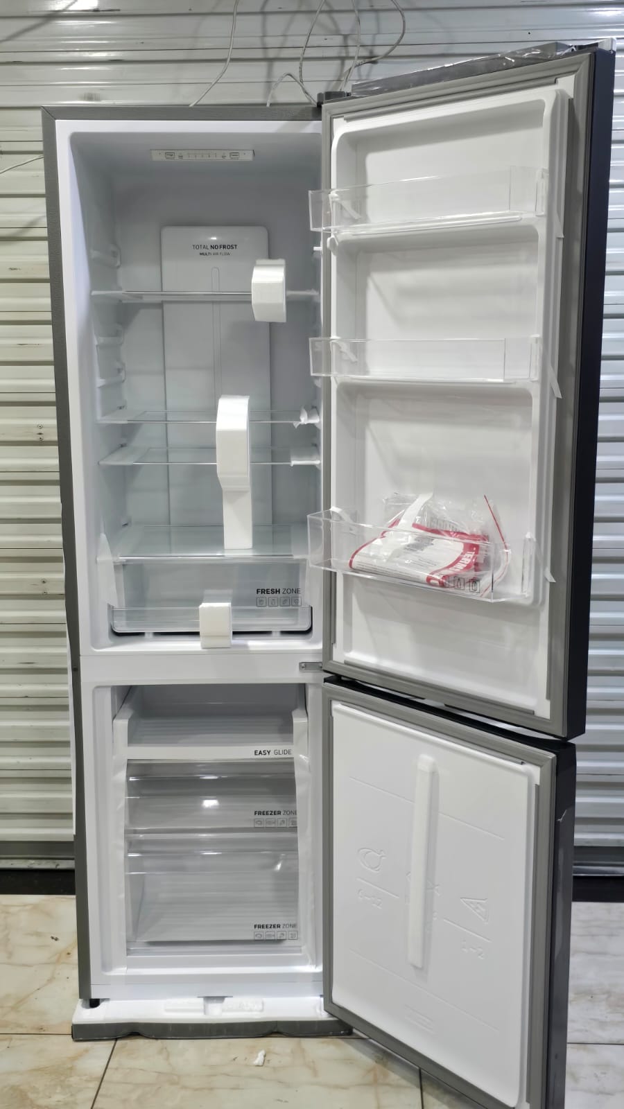 SmartPro SFR-400-DBI 262L Bottom Freezer No Frost Fridge – Dark Inox