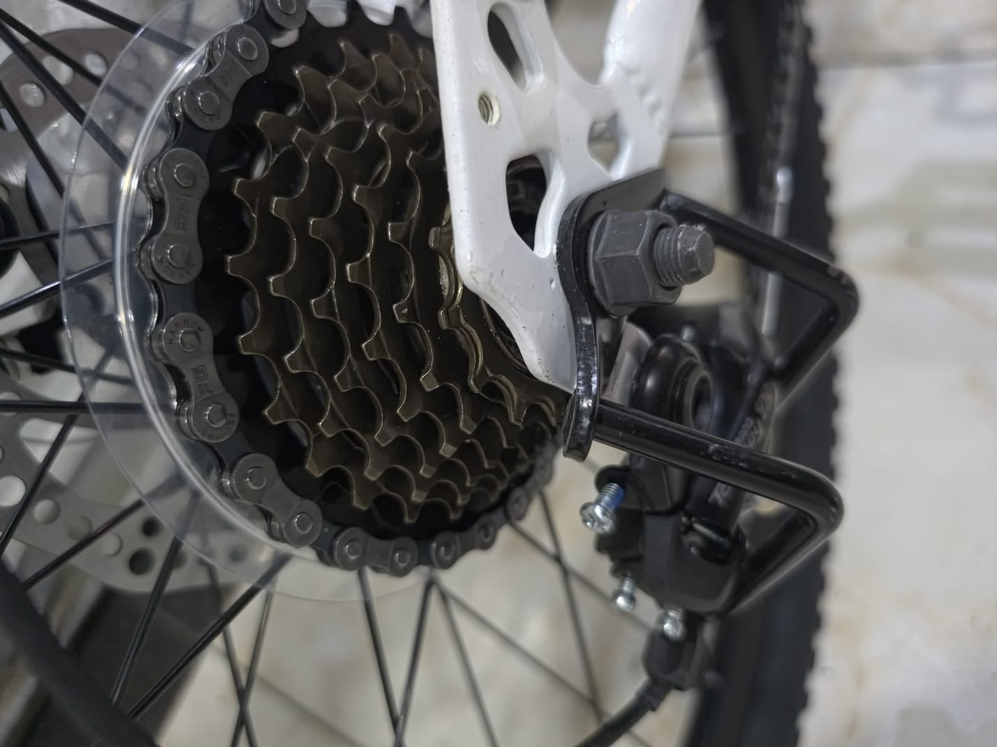 Reset 26 Inch Mountain Bike 21 Speed Full Suspension Dual Disc Brake – White